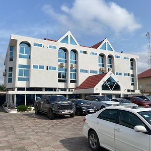 Airport West Hotel
